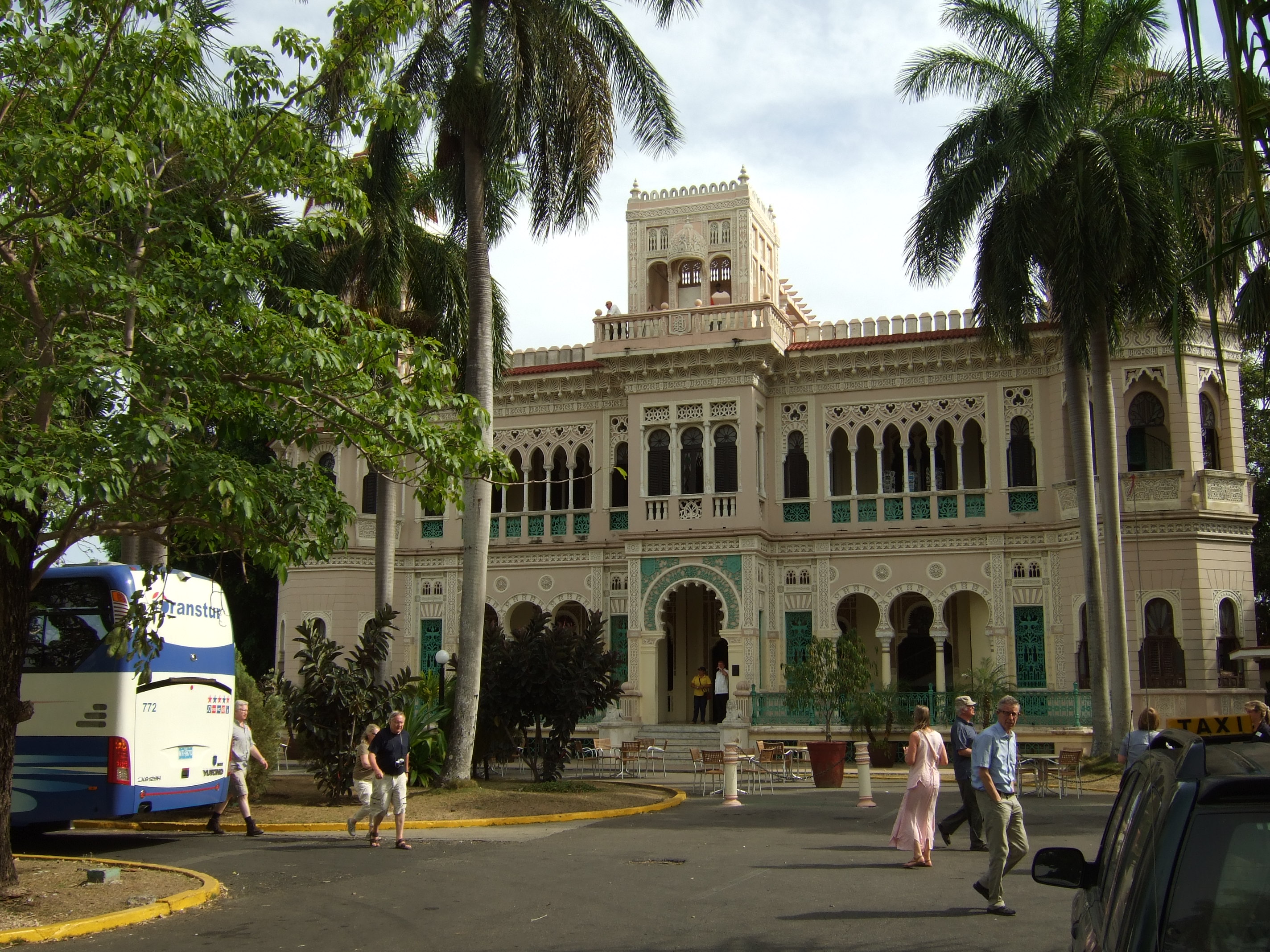 Cienfuegos, Palacio de Valle